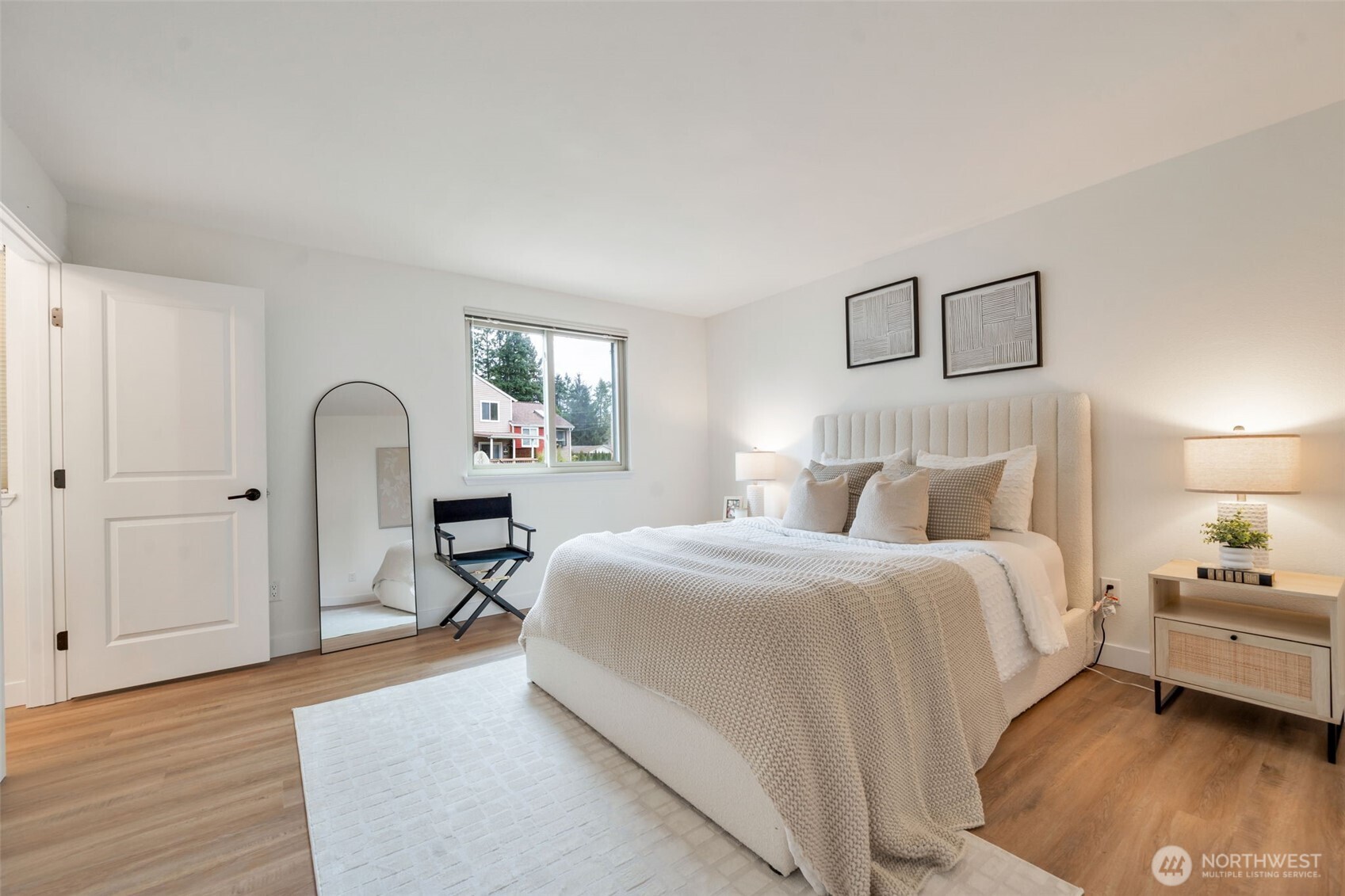 953 Field Avenue NE, Renton, WA 98059-4656