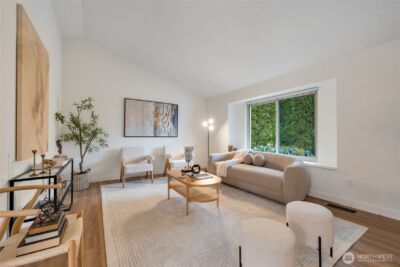953 Field Avenue NE, Renton, WA 98059-4656 - Photo 3
