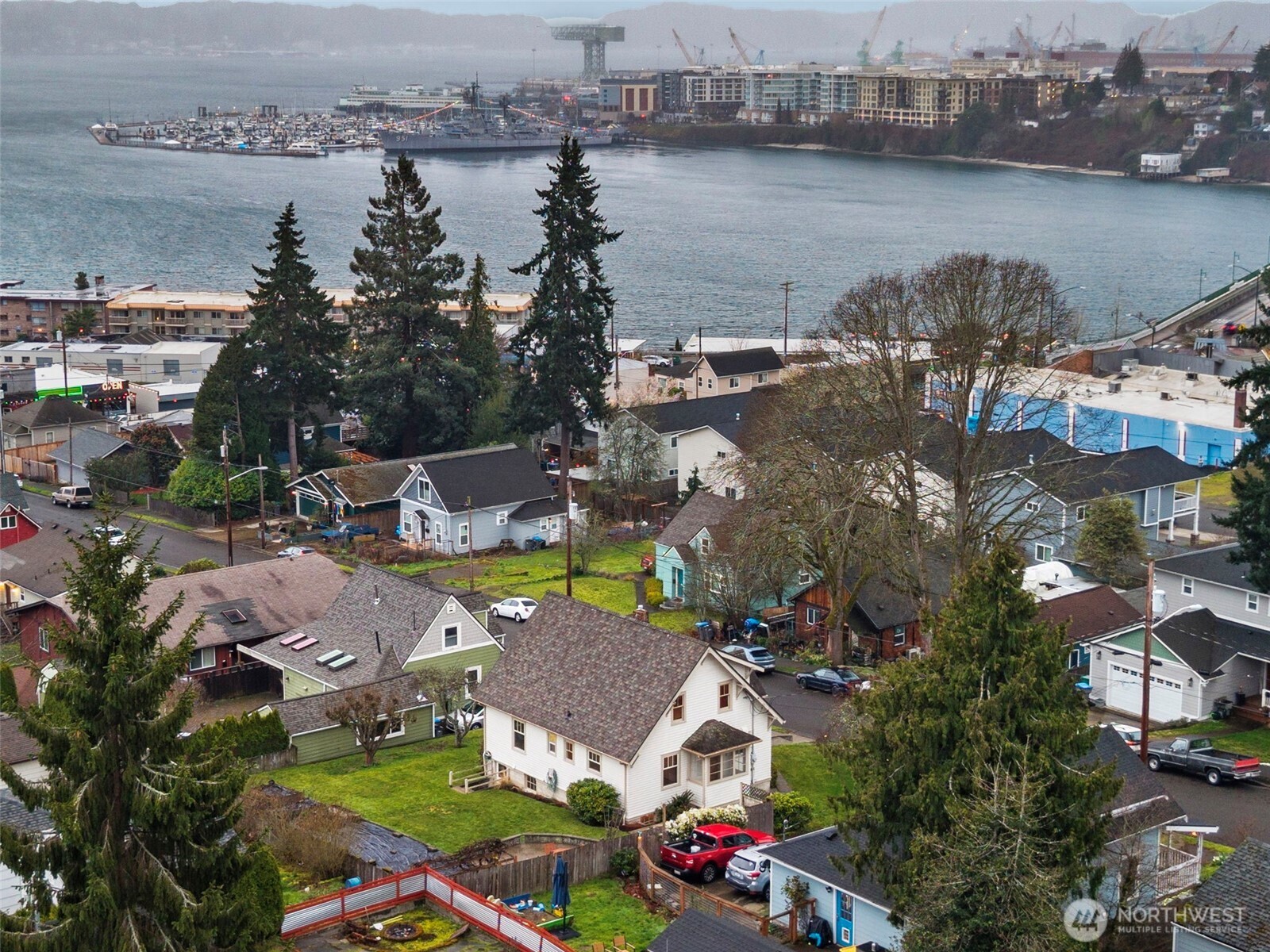 1142 Scott Avenue , Bremerton, WA 98310