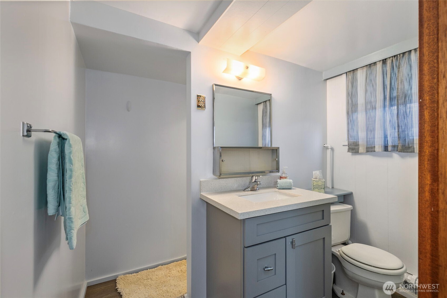 1142 Scott Avenue , Bremerton, WA 98310