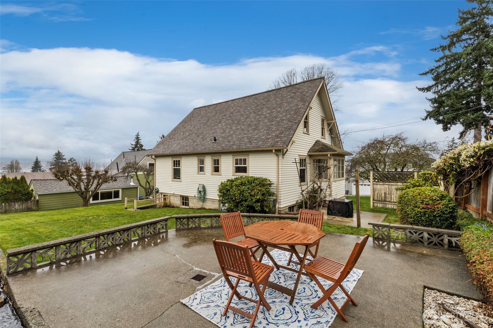 1142 Scott Avenue , Bremerton, WA 98310