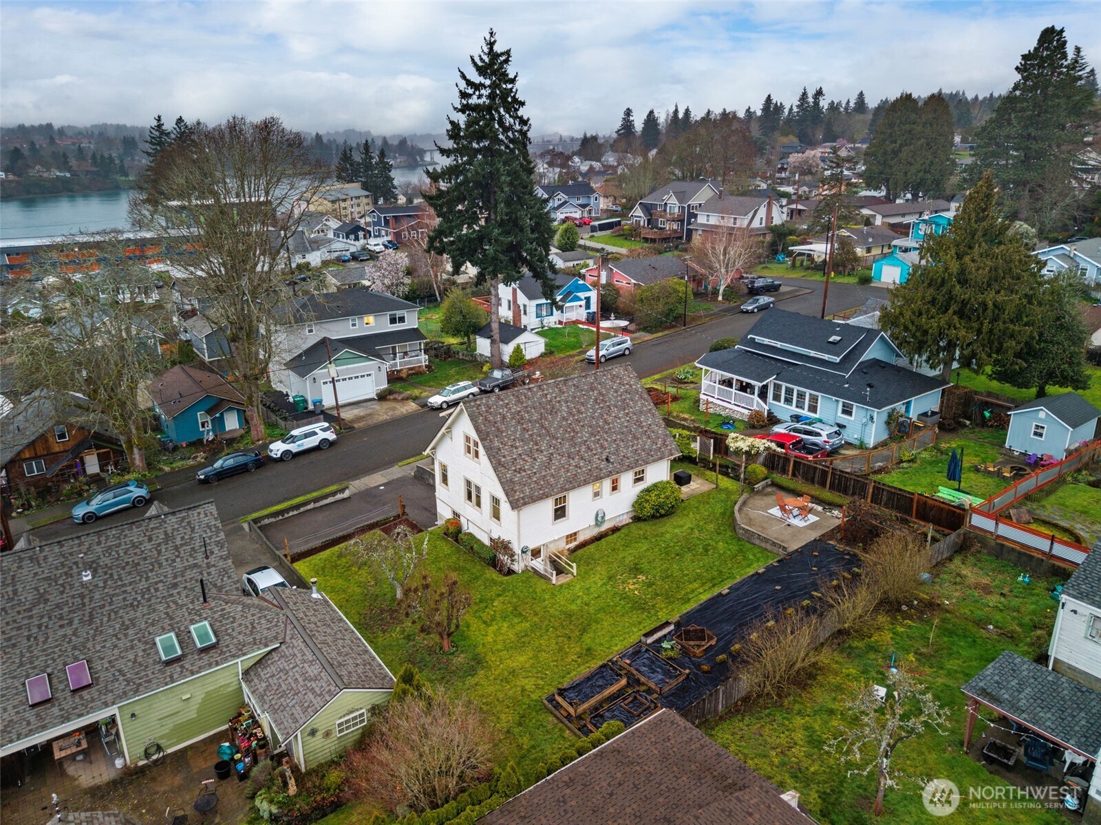 1142 Scott Avenue , Bremerton, WA 98310