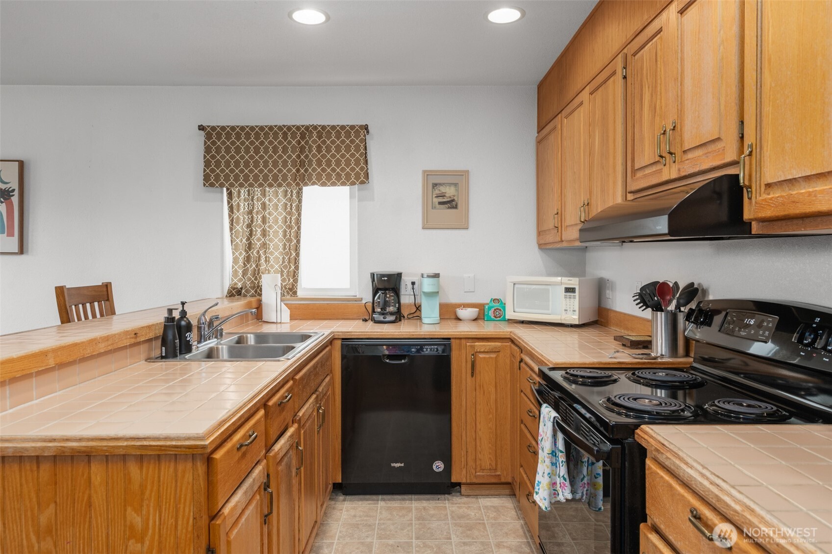 853 Ocean Shores Boulevard NW #4, Ocean Shores, WA 98569