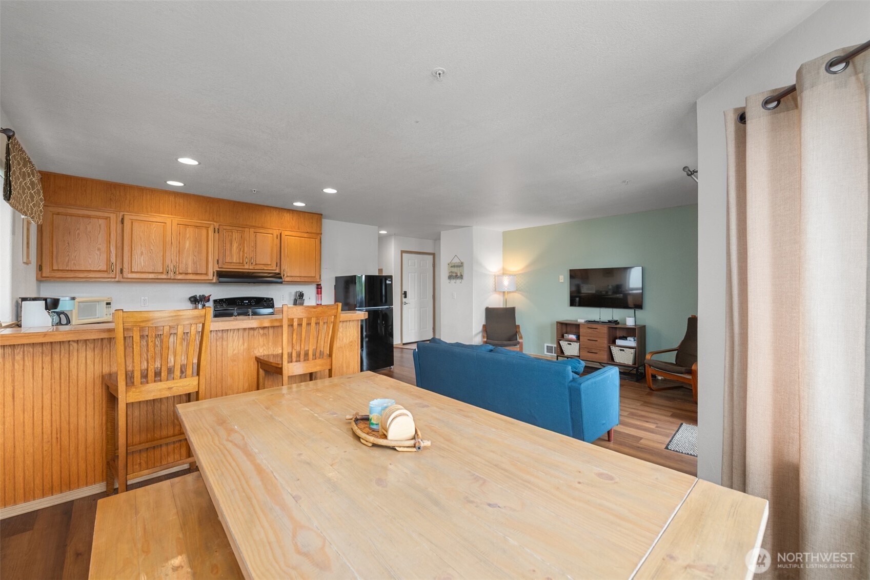 853 Ocean Shores Boulevard NW #4, Ocean Shores, WA 98569