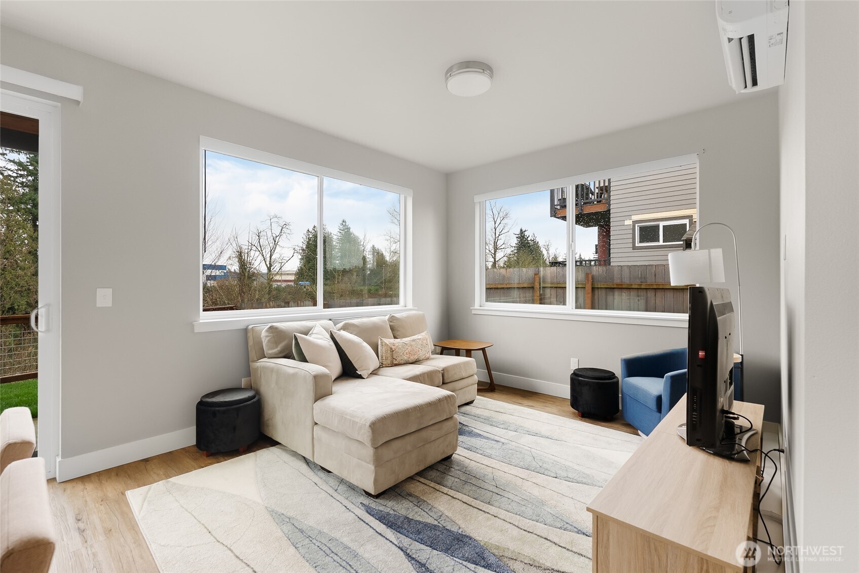 1884 Front Street #A, Lynden, WA 98264