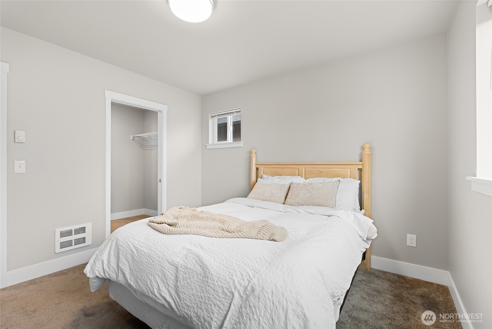 1884 Front Street #A, Lynden, WA 98264