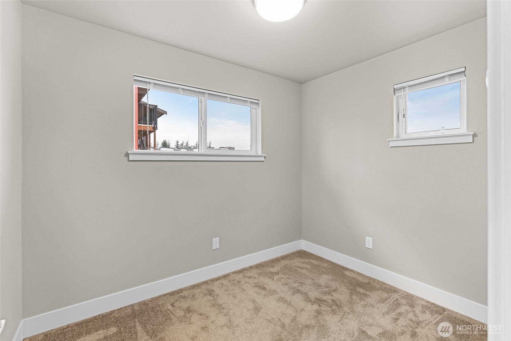 1884 Front Street #A, Lynden, WA 98264