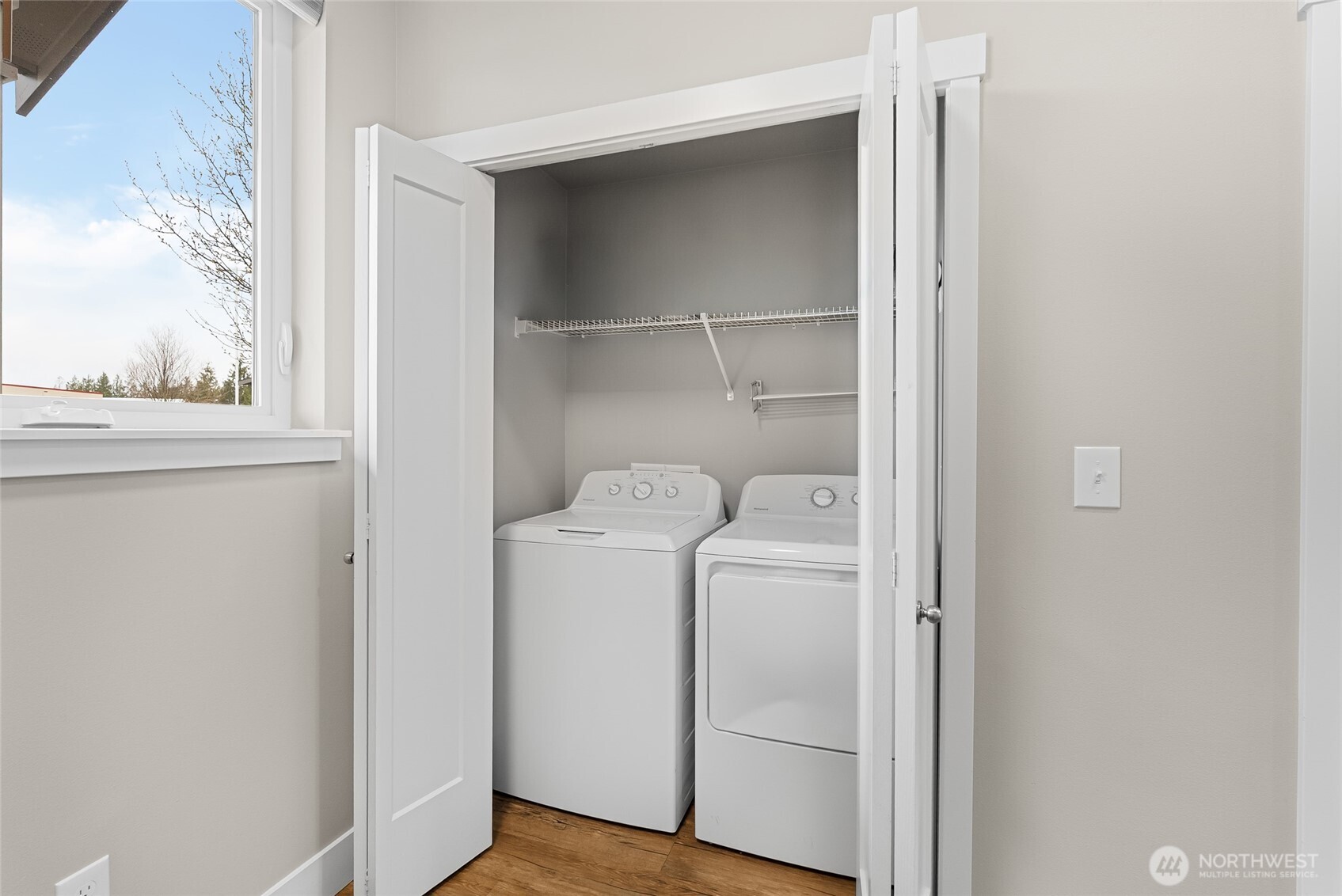 1884 Front Street #A, Lynden, WA 98264