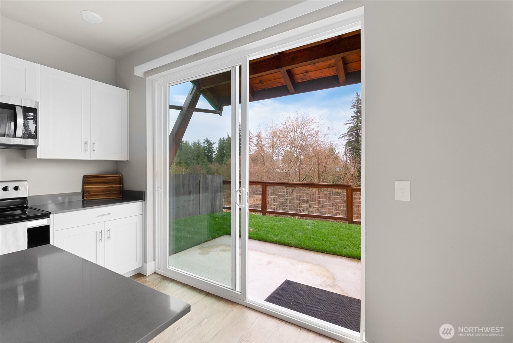 1884 Front Street #A, Lynden, WA 98264