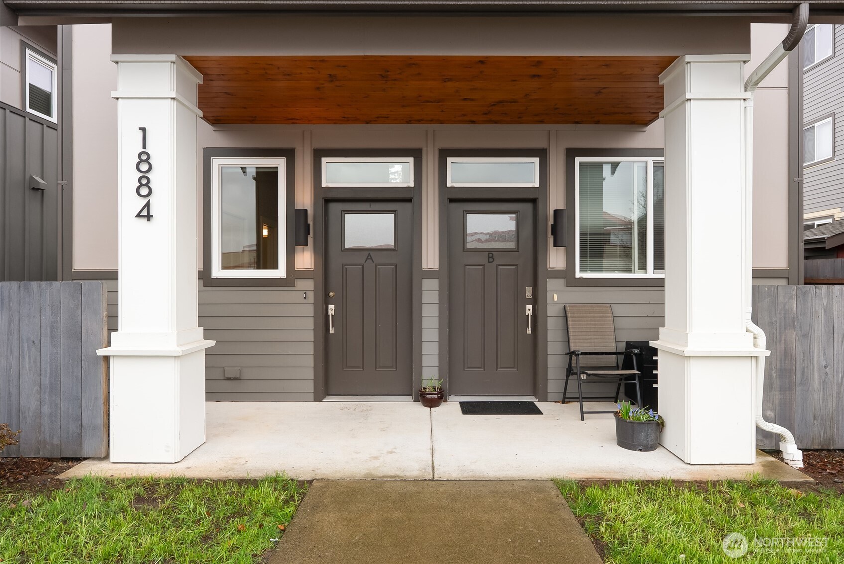 1884 Front Street #A, Lynden, WA 98264