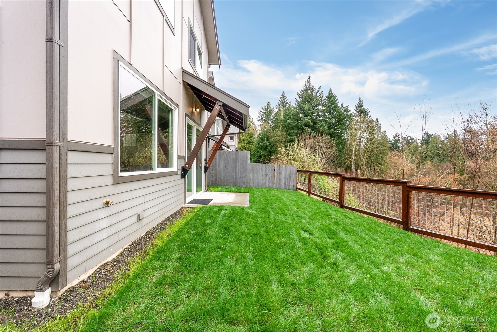 1884 Front Street #A, Lynden, WA 98264