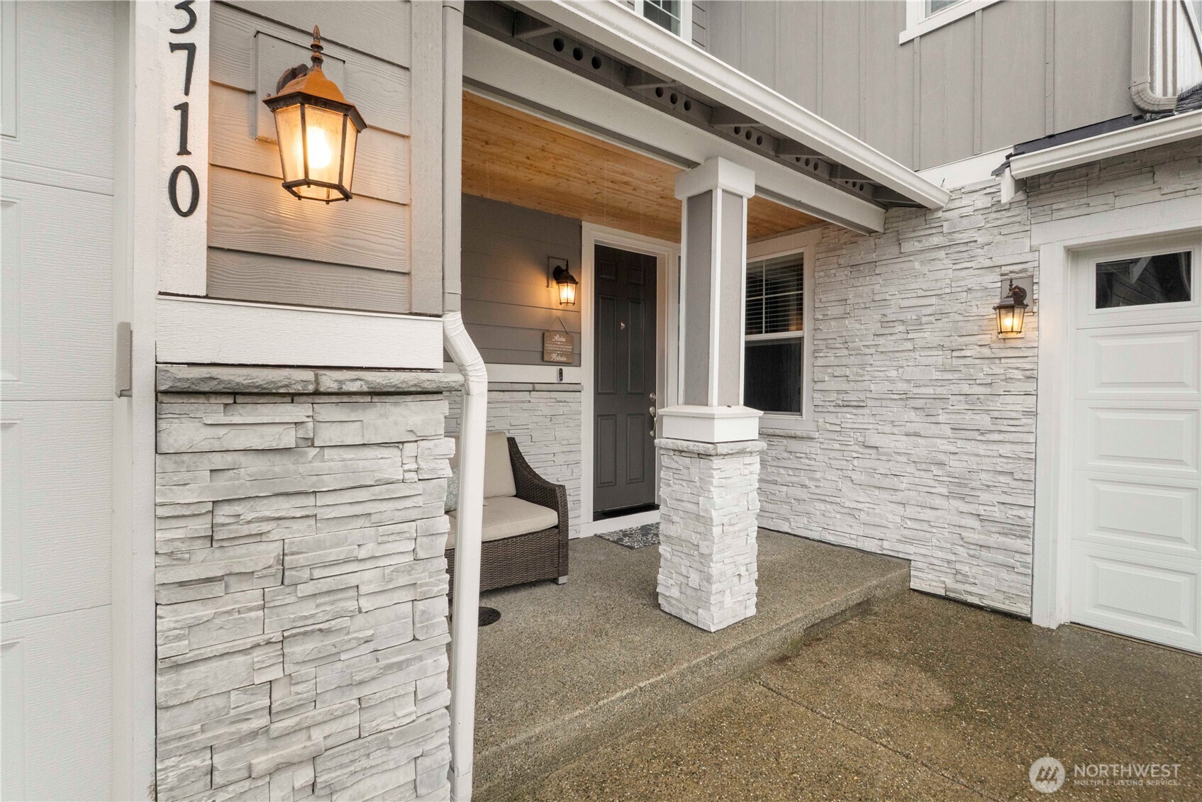 13710 190th Avenue E, Bonney Lake, WA 98391