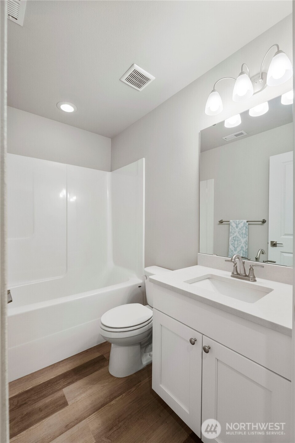 13710 190th Avenue E, Bonney Lake, WA 98391