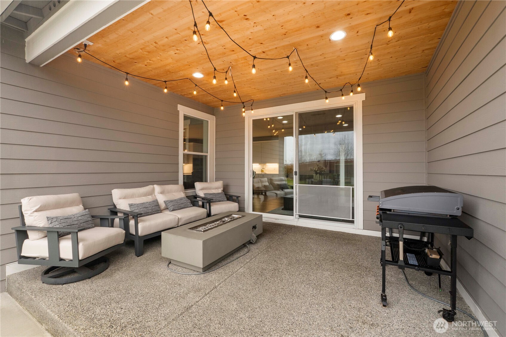 13710 190th Avenue E, Bonney Lake, WA 98391