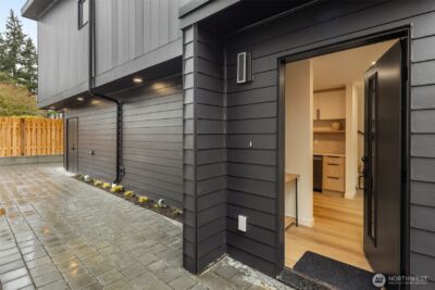 14035 Densmore Avenue N, Seattle, WA 98133