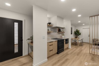 14035 Densmore Avenue N, Seattle, WA 98133 - Photo 11