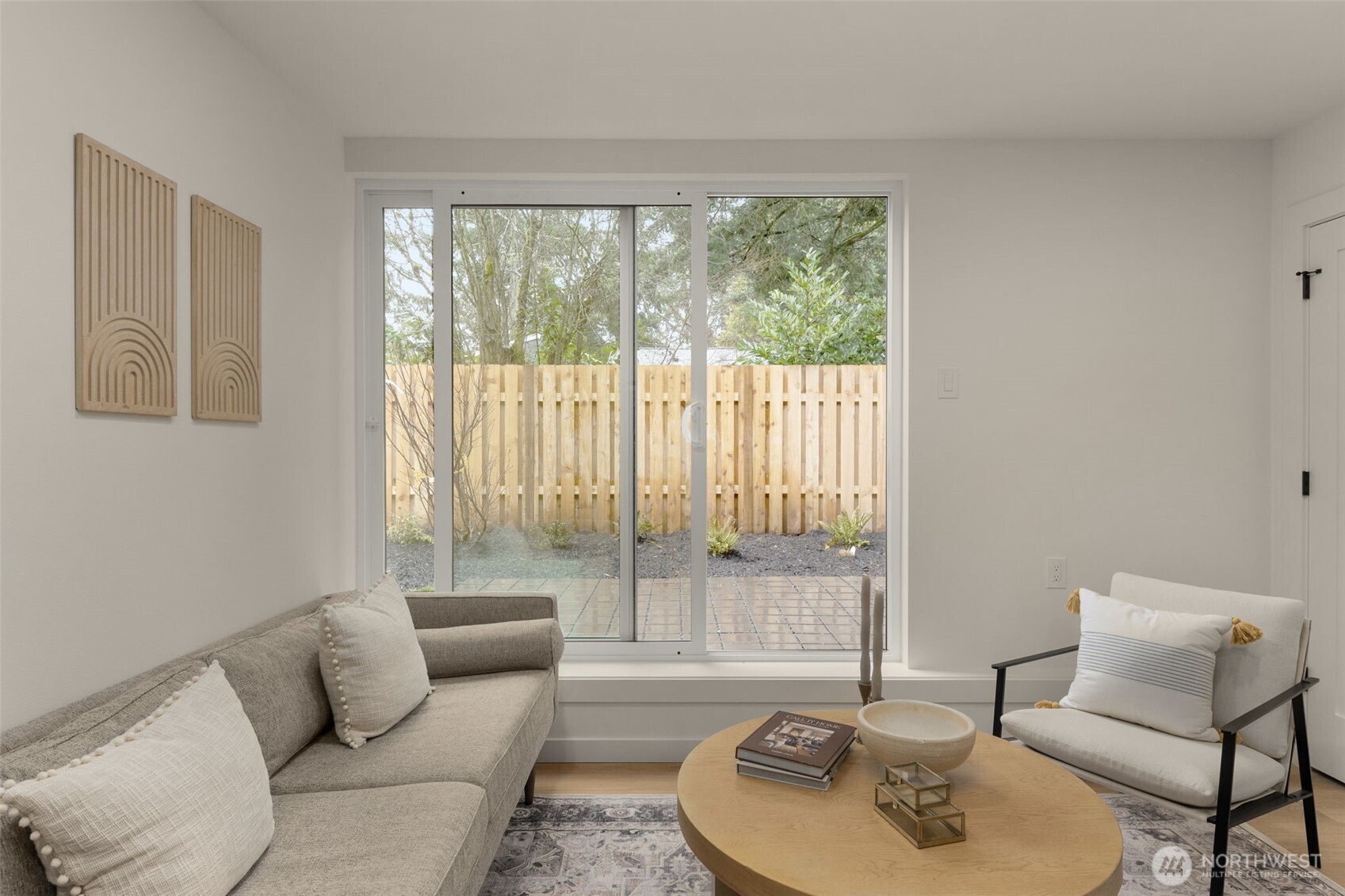 14035 Densmore Avenue N, Seattle, WA 98133