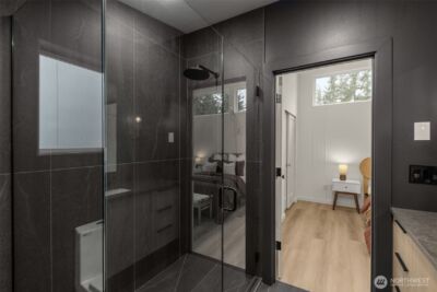 14035 Densmore Avenue N, Seattle, WA 98133 - Photo 22