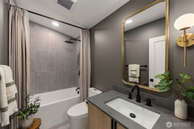 14035 Densmore Avenue N, Seattle, WA 98133 - Photo 26