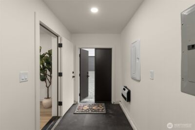 14035 Densmore Avenue N, Seattle, WA 98133 - Photo 3