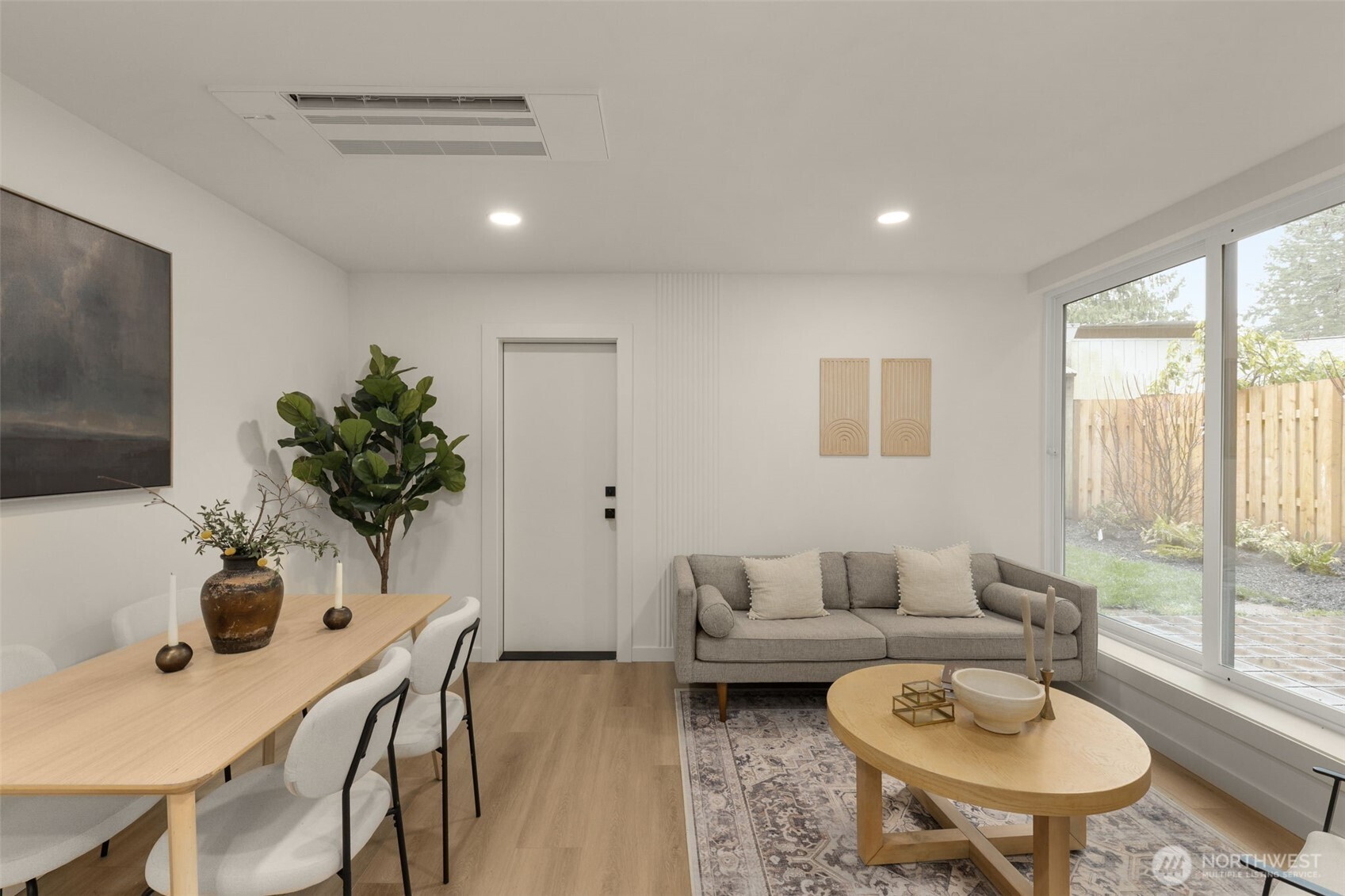 14035 Densmore Avenue N, Seattle, WA 98133