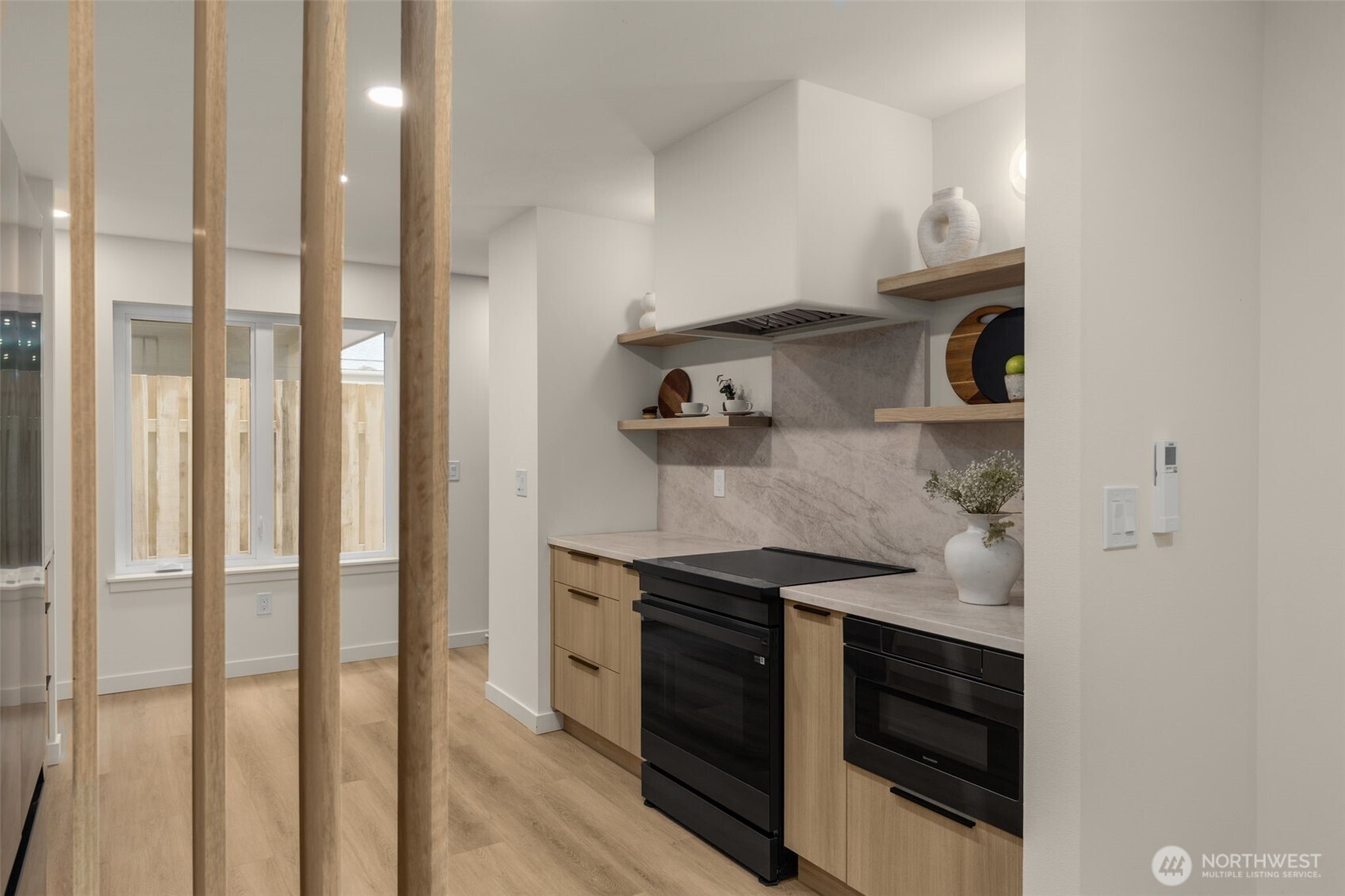 14035 Densmore Avenue N, Seattle, WA 98133