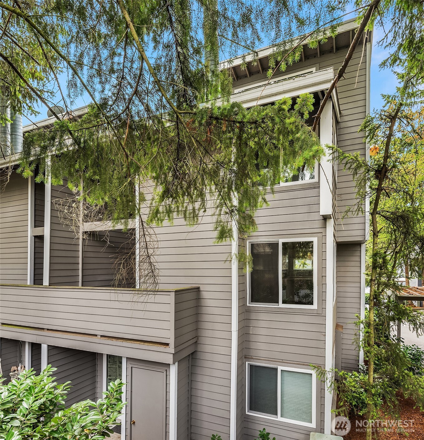 3005 127th Place SE #B-21, Bellevue, WA 98005
