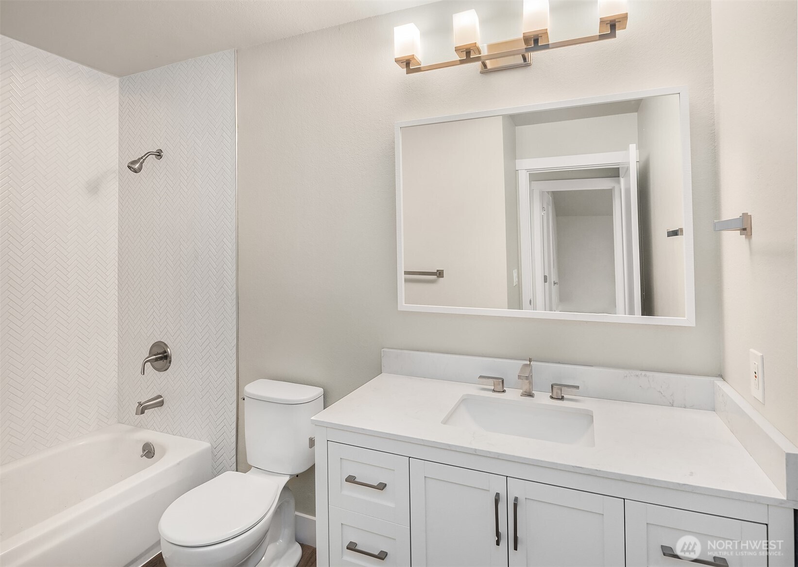 3005 127th Place SE #B-21, Bellevue, WA 98005
