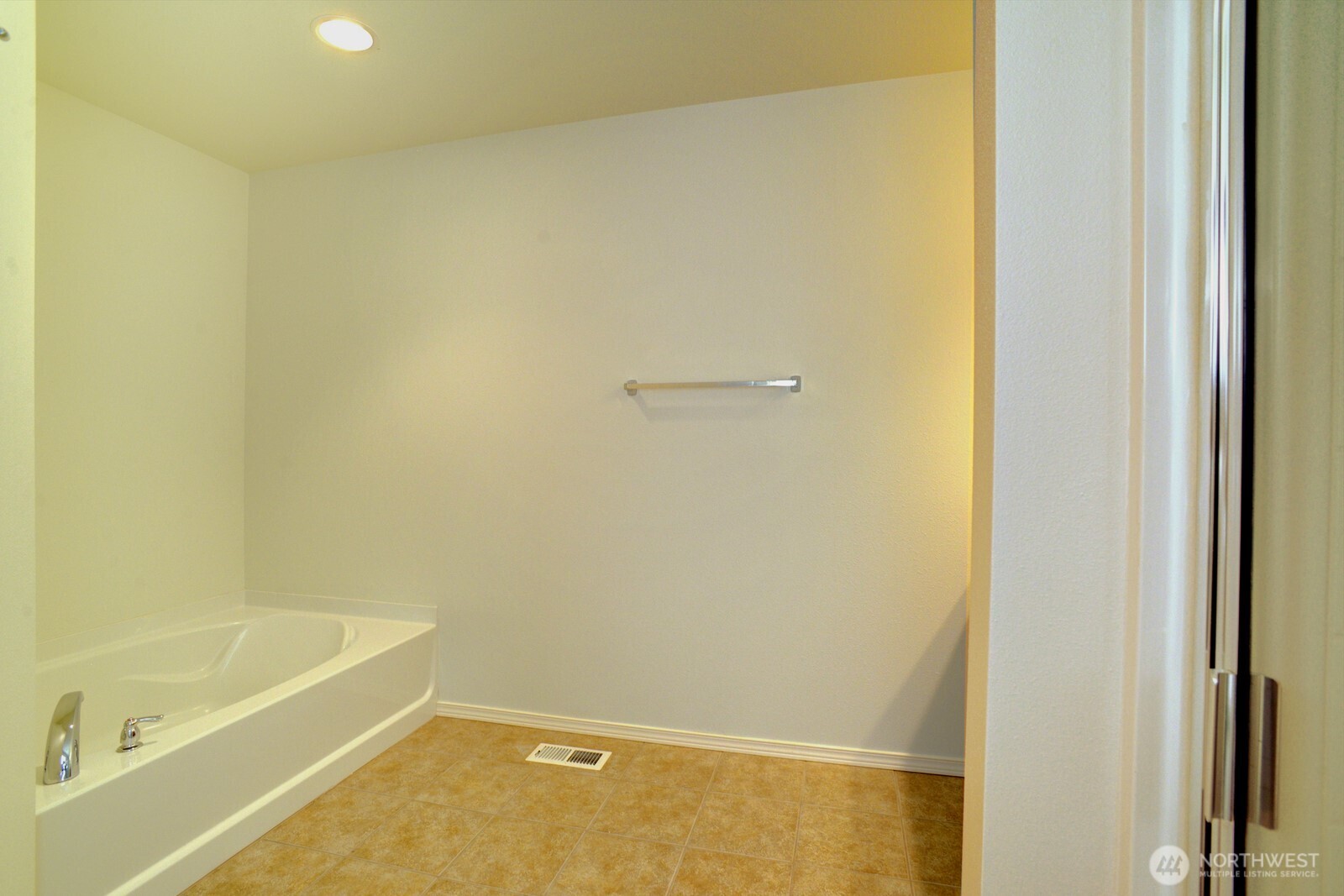 20315 122nd Place NE, Bothell, WA 98011-7662