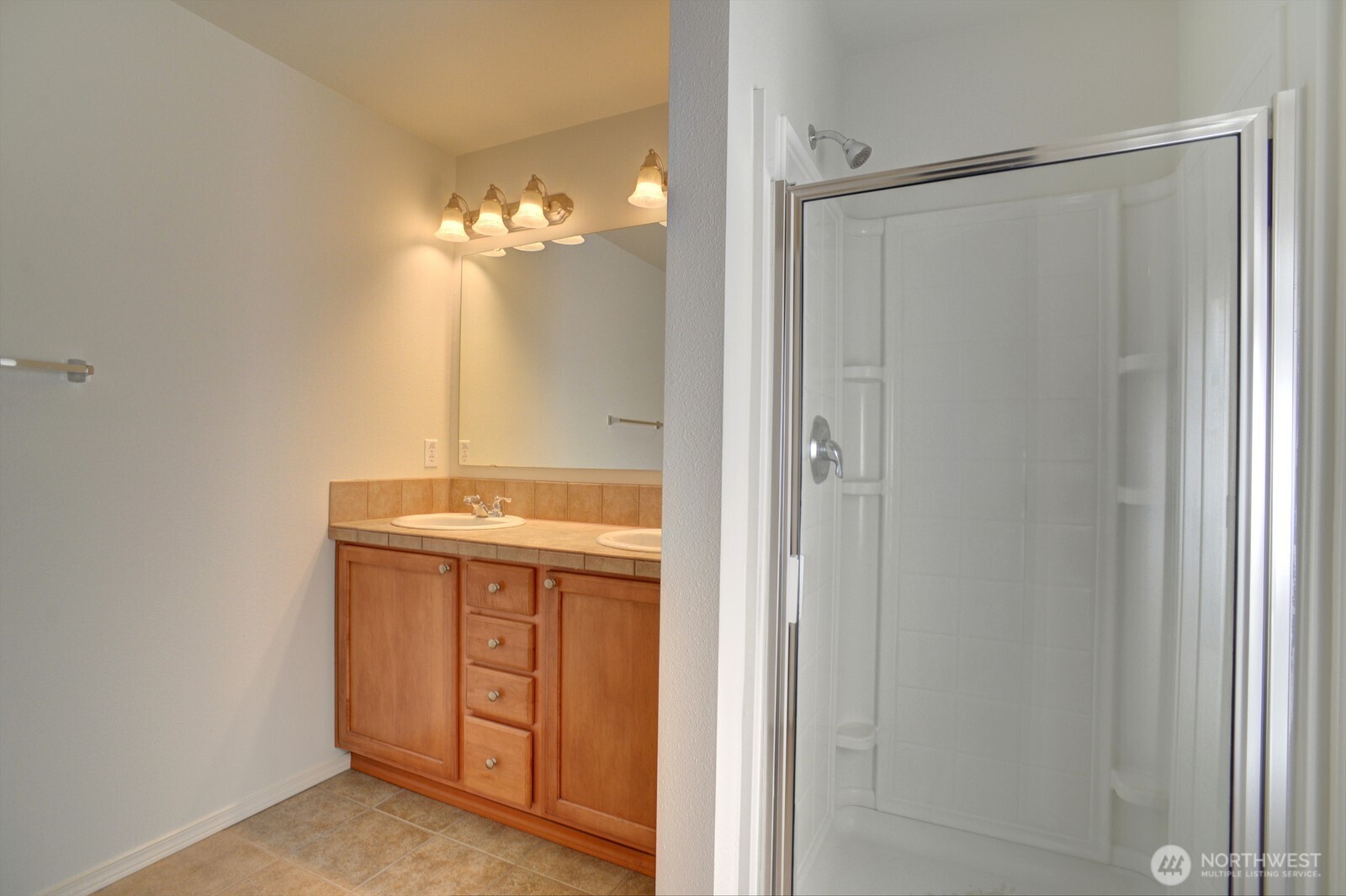 20315 122nd Place NE, Bothell, WA 98011-7662