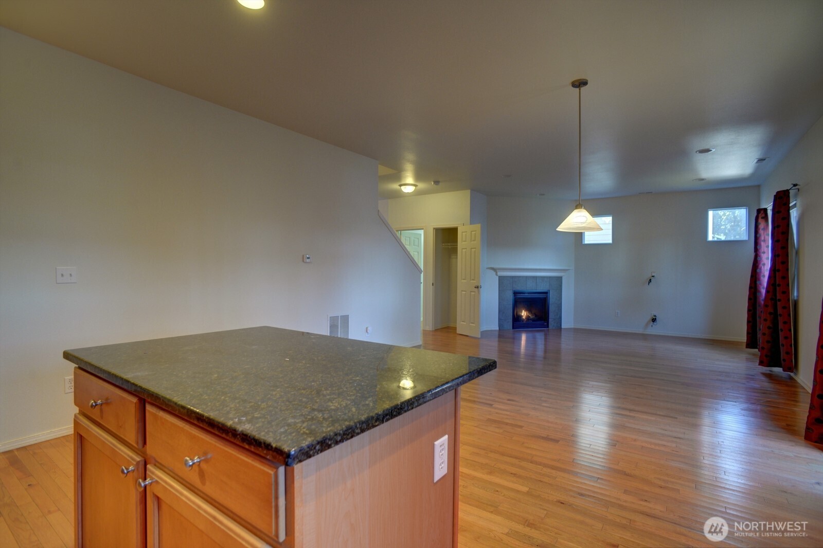 20315 122nd Place NE, Bothell, WA 98011-7662