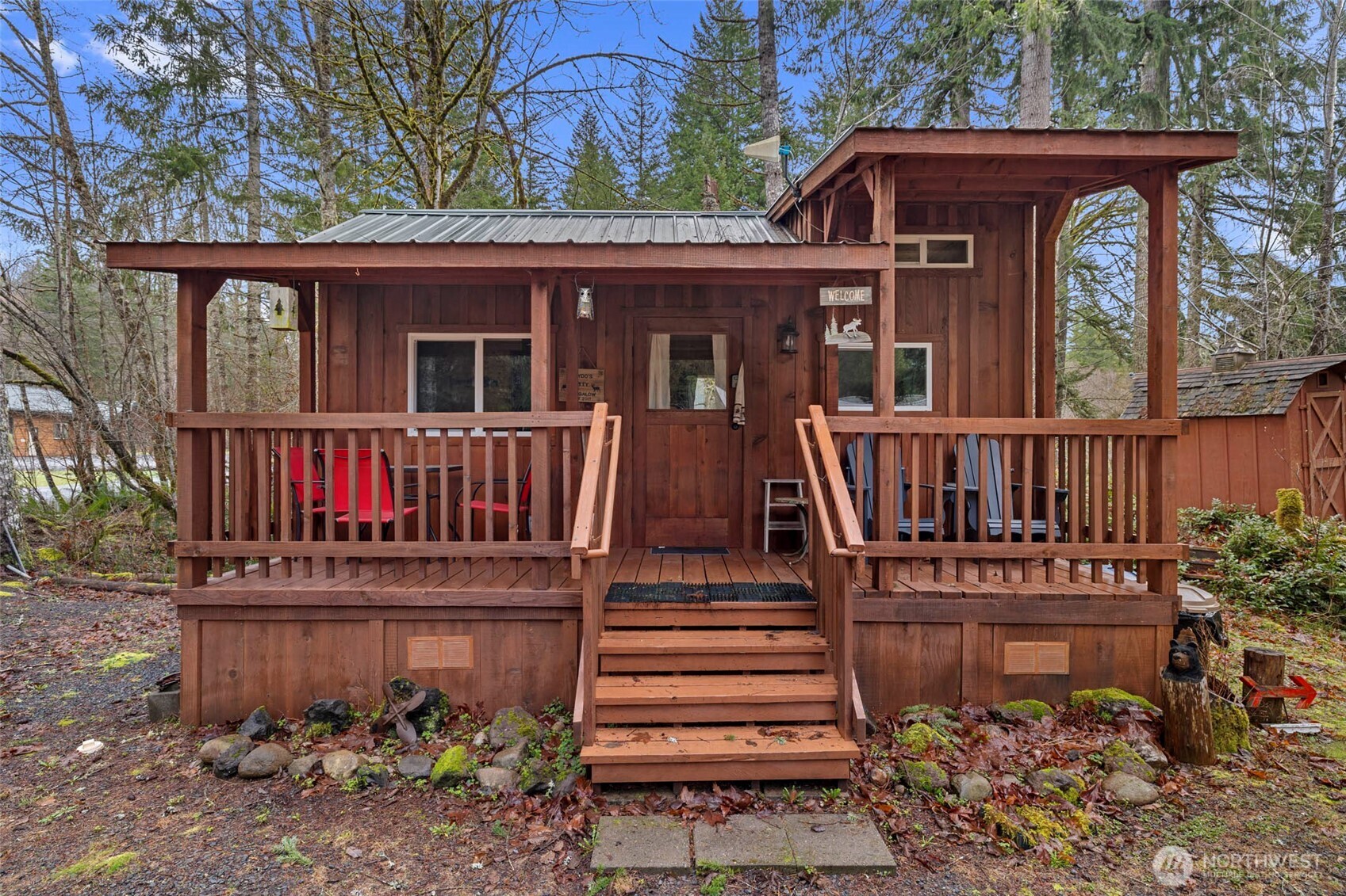 155 Nisqually Way , Ashford, WA 98304