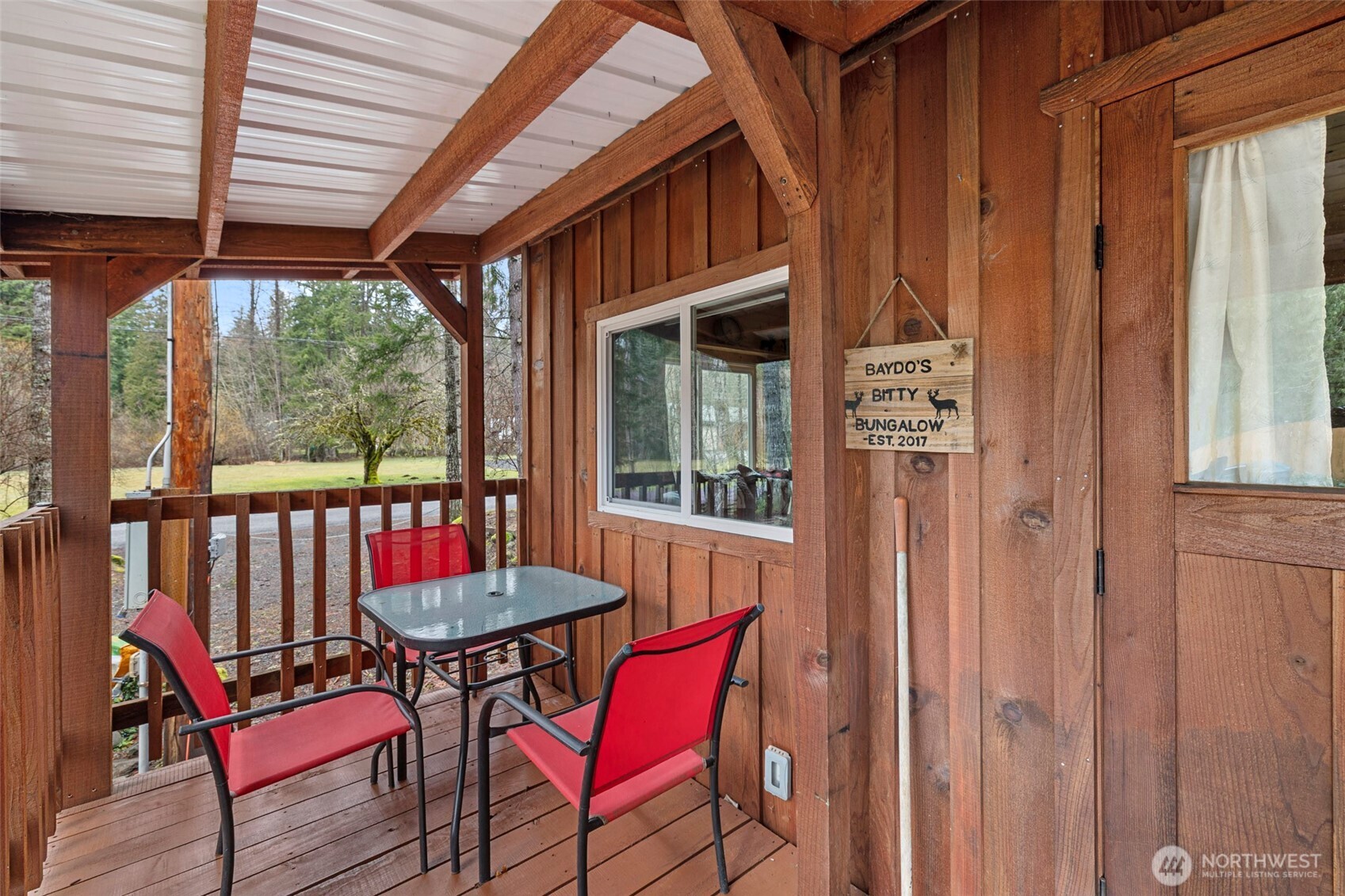 155 Nisqually Way , Ashford, WA 98304