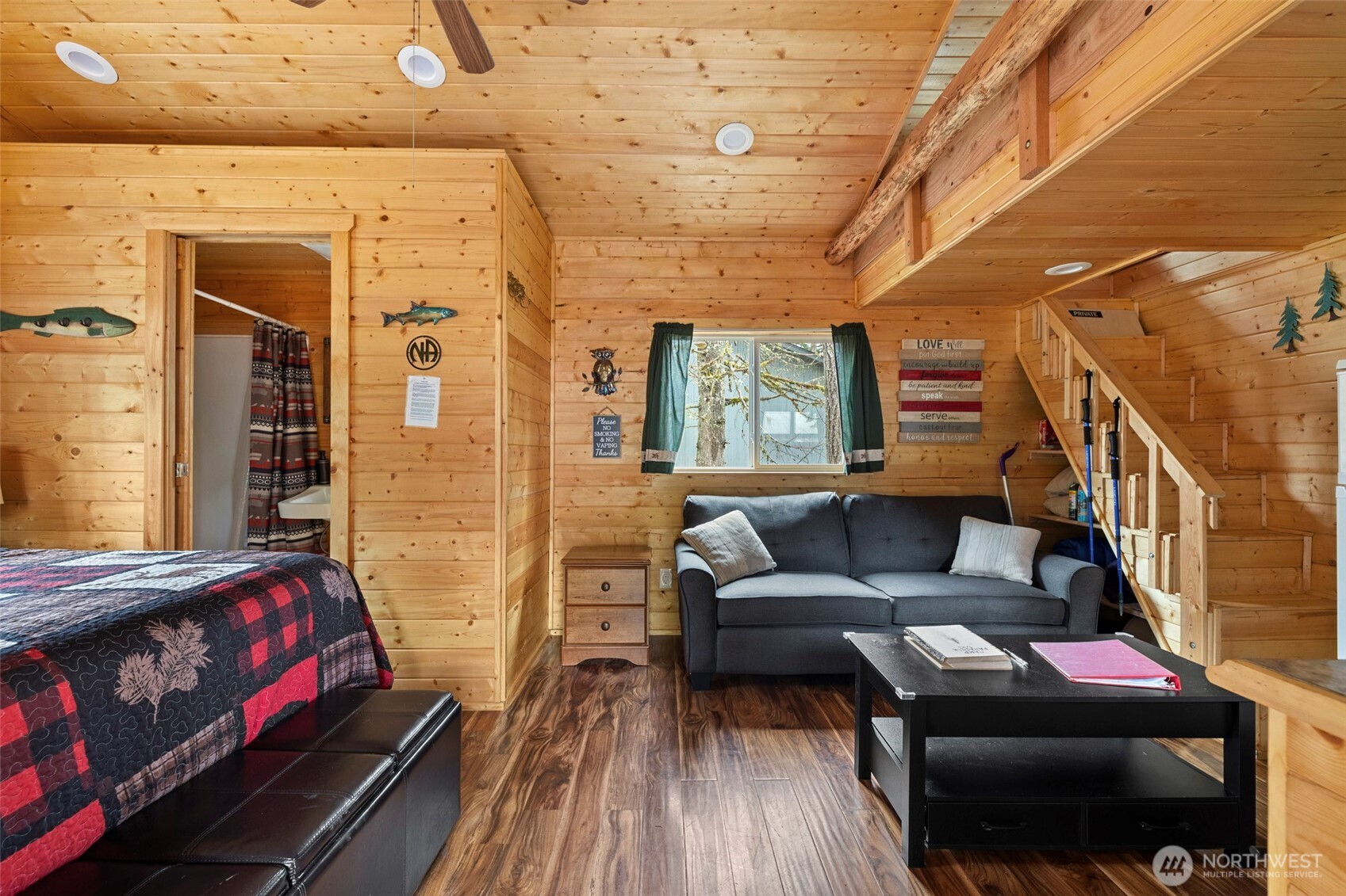 155 Nisqually Way , Ashford, WA 98304