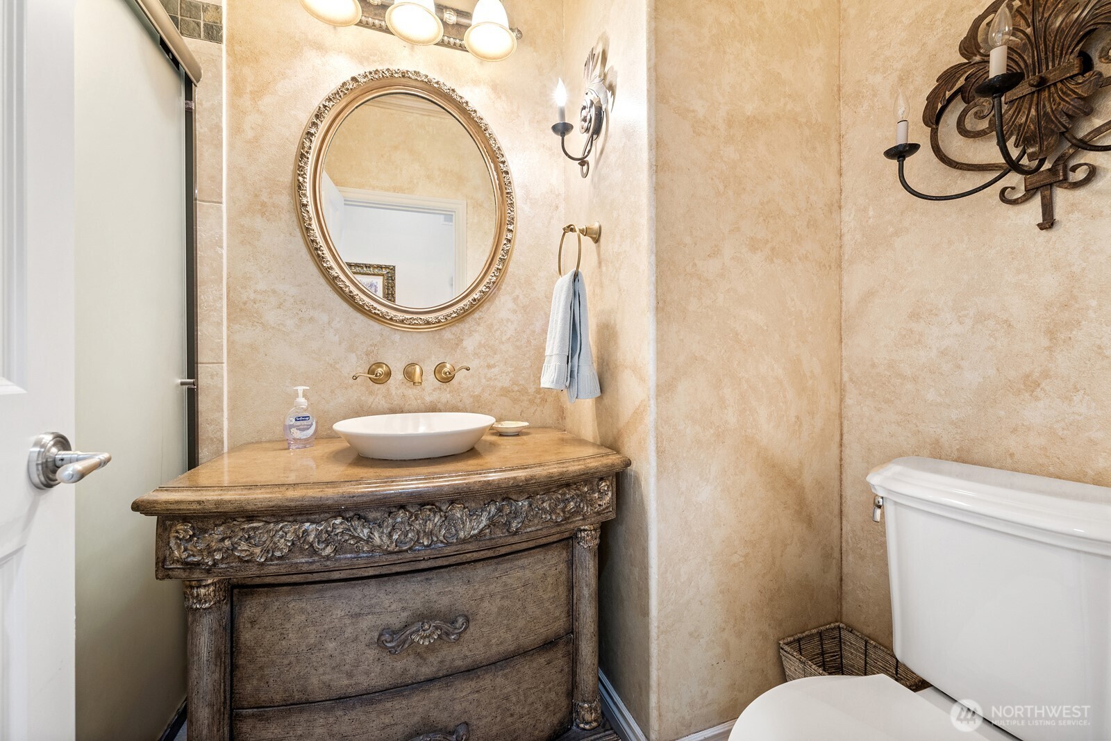 1705 61st Street NE, Tacoma, WA 98422