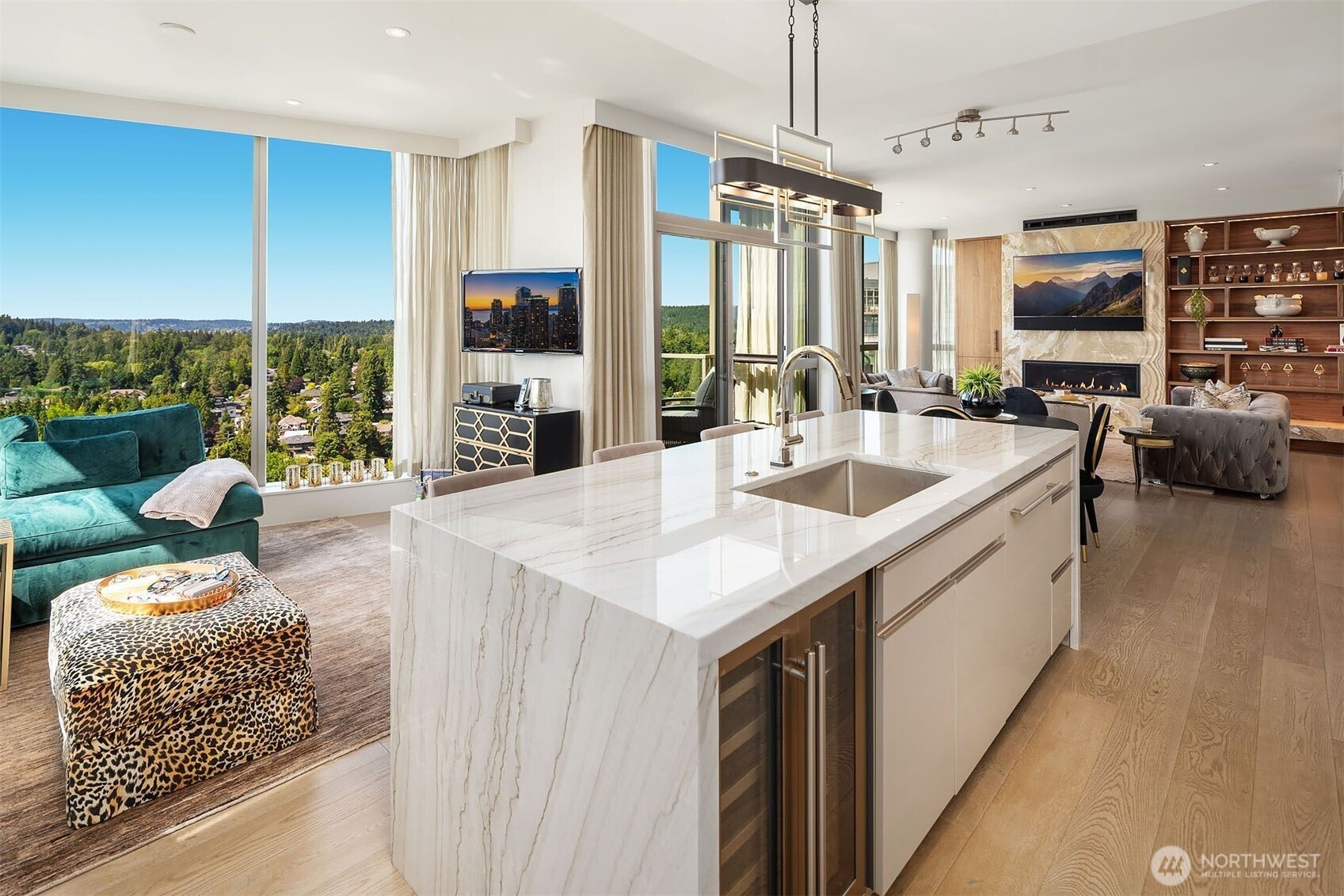 10650 NE 9th Place #2524, Bellevue, WA 98004