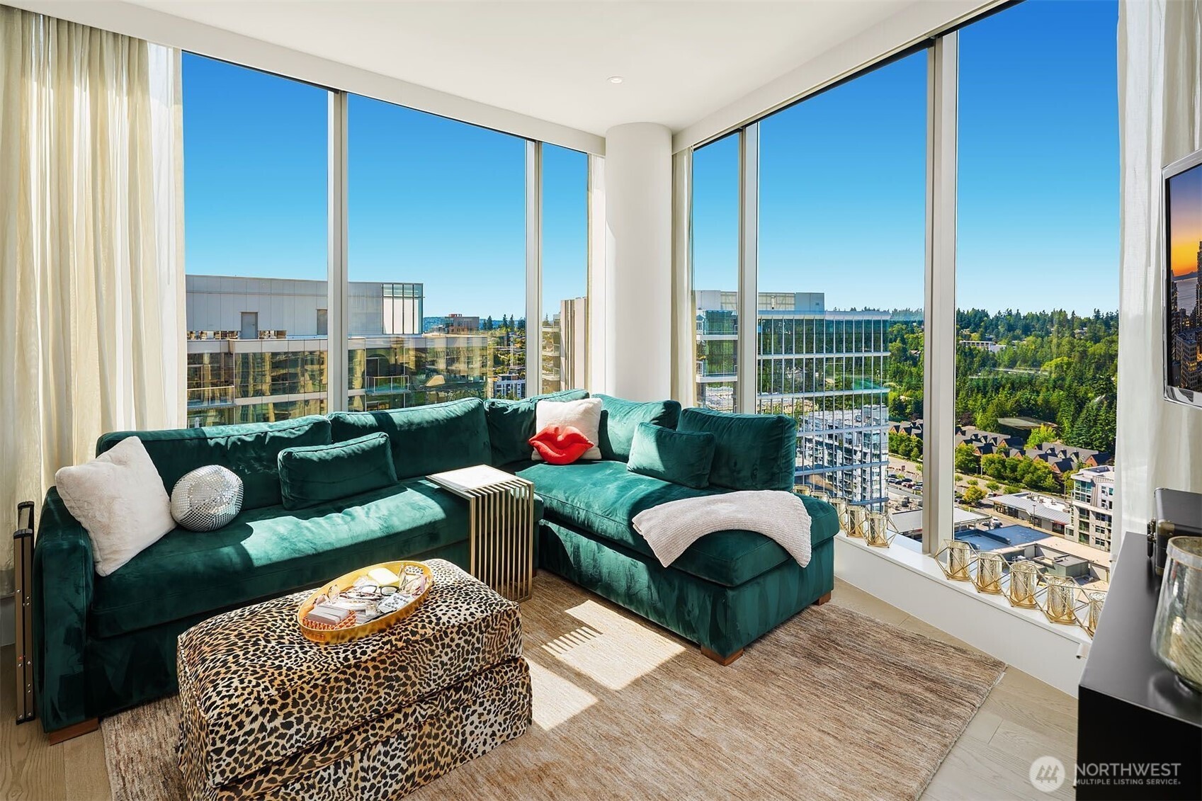 10650 NE 9th Place #2524, Bellevue, WA 98004