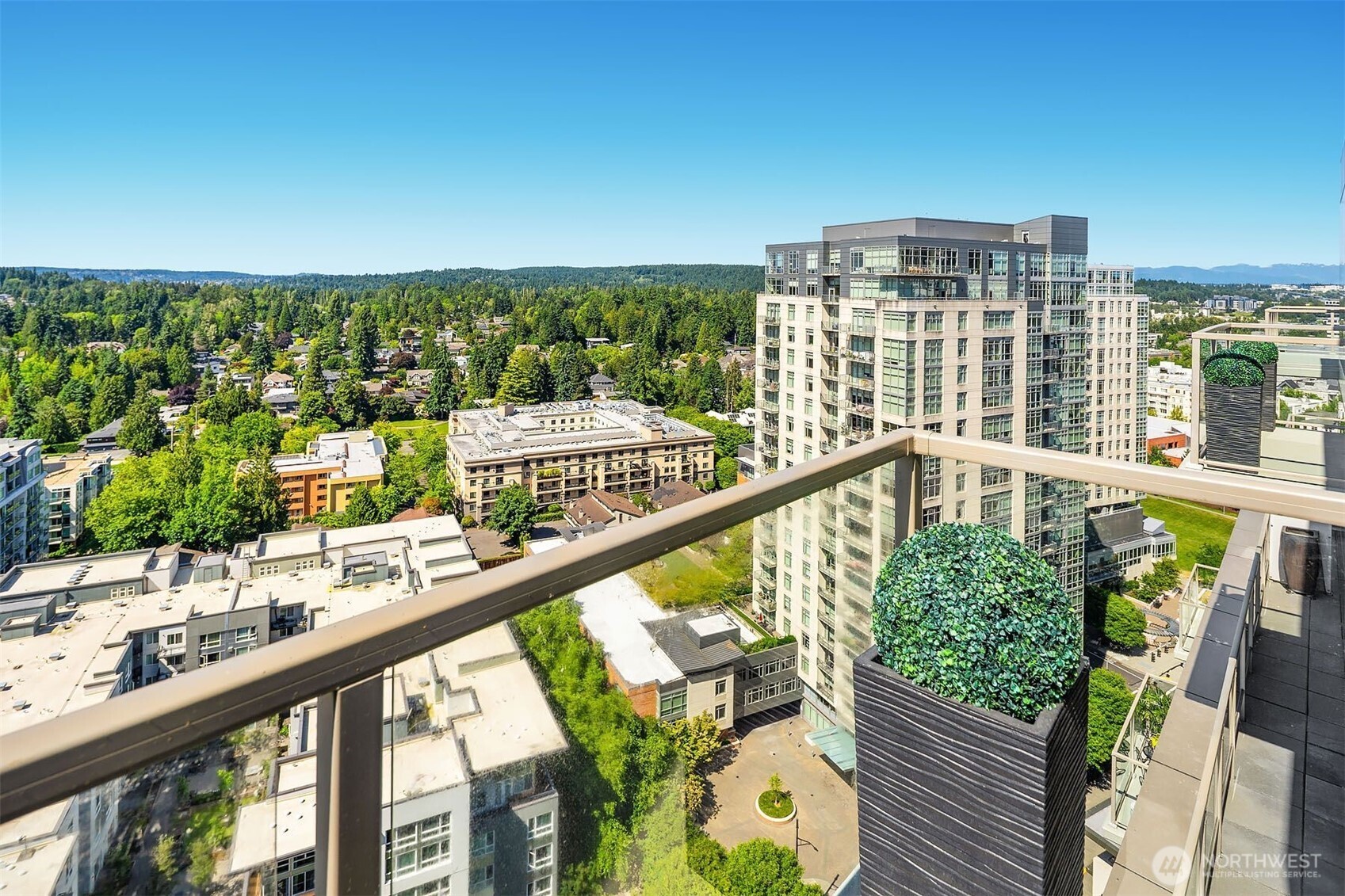 10650 NE 9th Place #2524, Bellevue, WA 98004