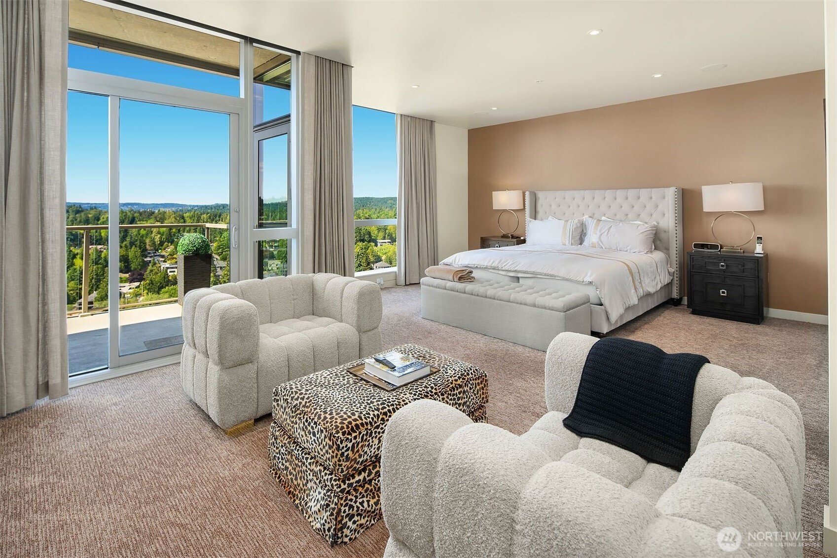 10650 NE 9th Place #2524, Bellevue, WA 98004