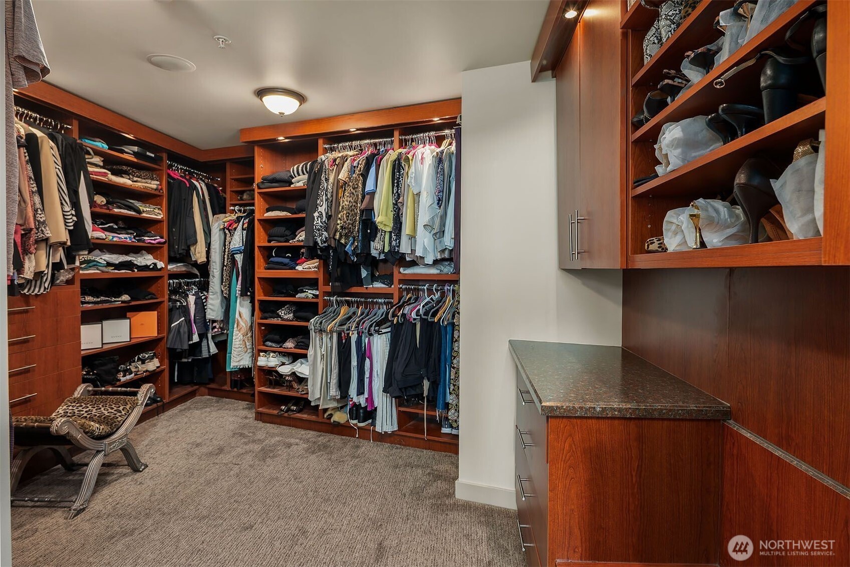 10650 NE 9th Place #2524, Bellevue, WA 98004