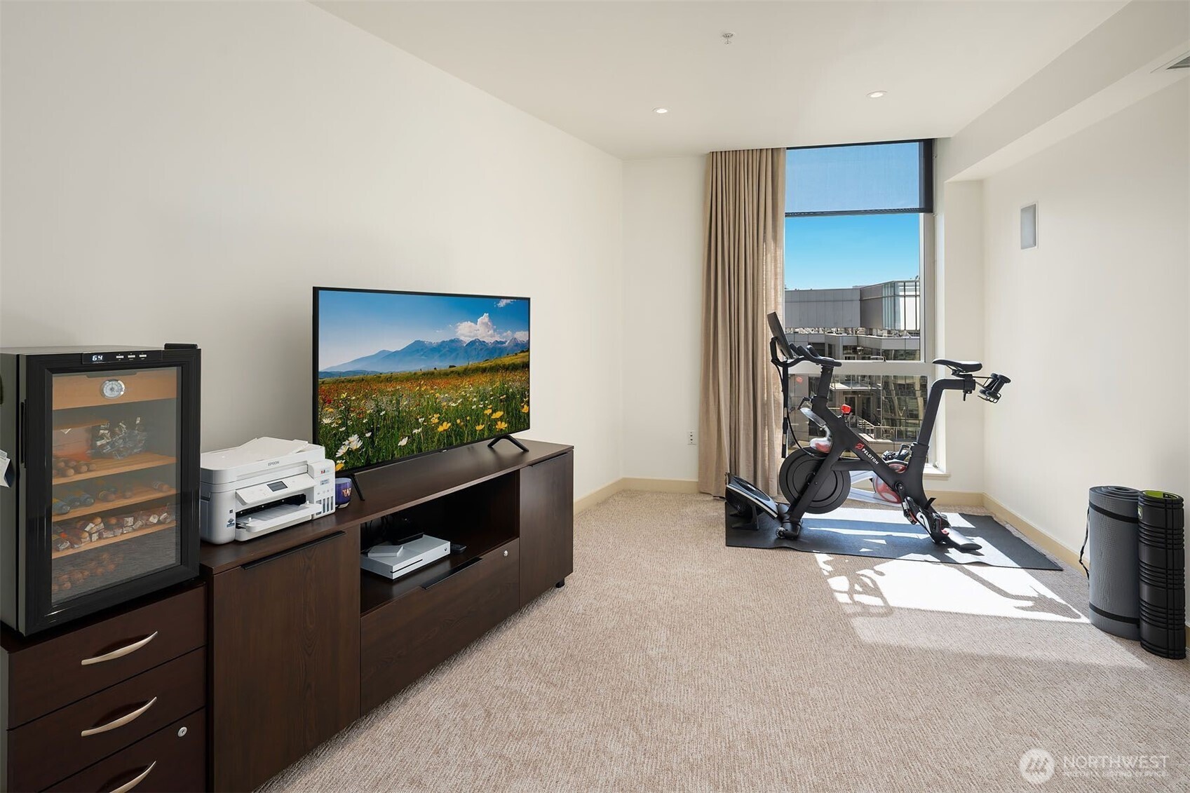 10650 NE 9th Place #2524, Bellevue, WA 98004