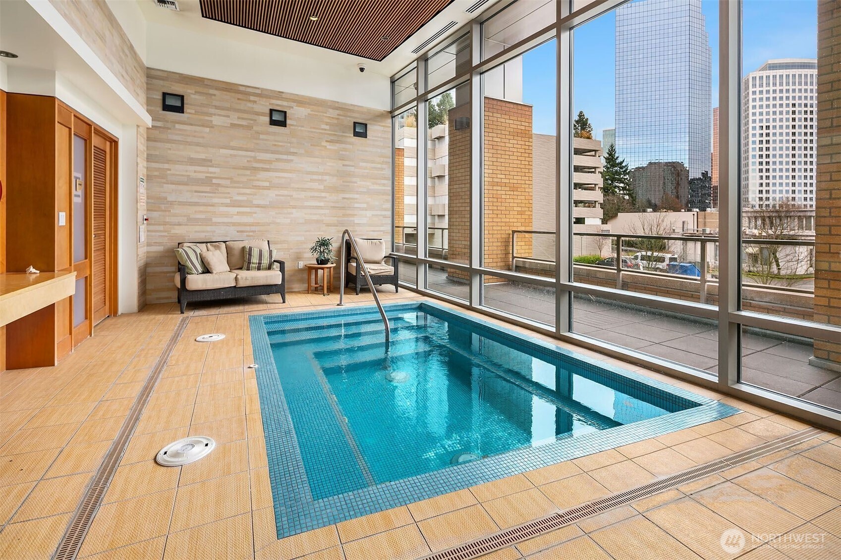 10650 NE 9th Place #2524, Bellevue, WA 98004