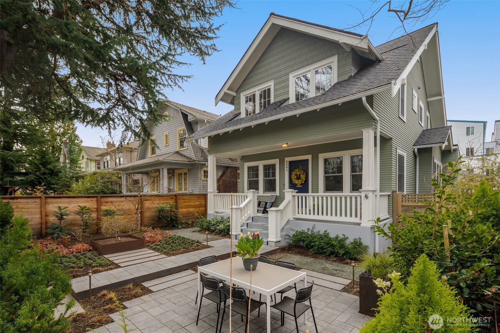 5241 16th Avenue NE, Seattle, WA 98105