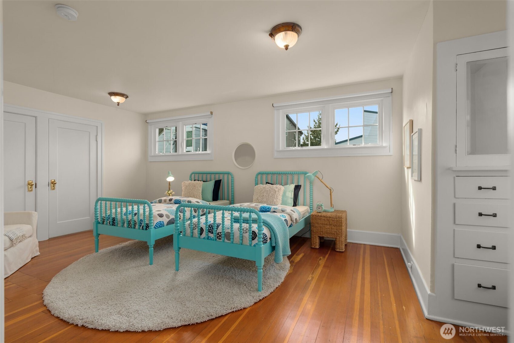 5241 16th Avenue NE, Seattle, WA 98105