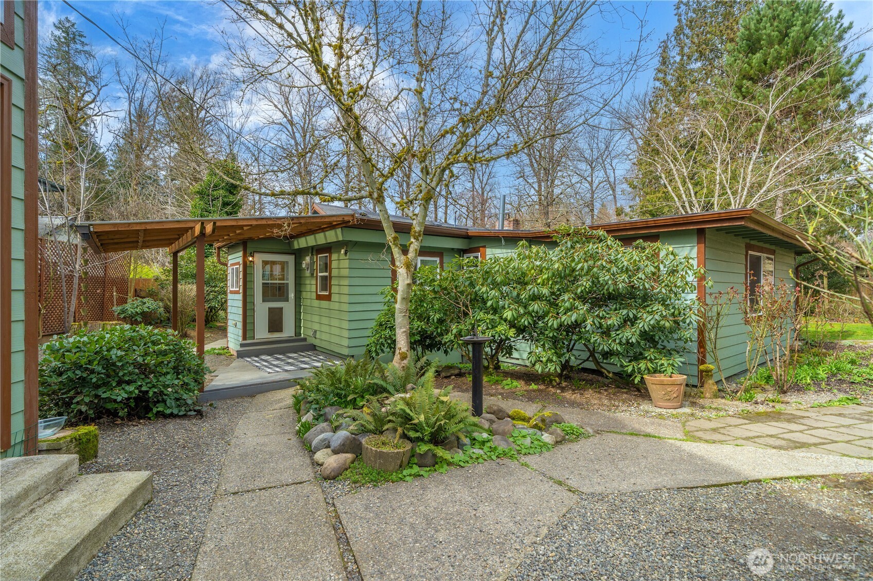 23711 Dorre Don Way SE, Maple Valley, WA 98038