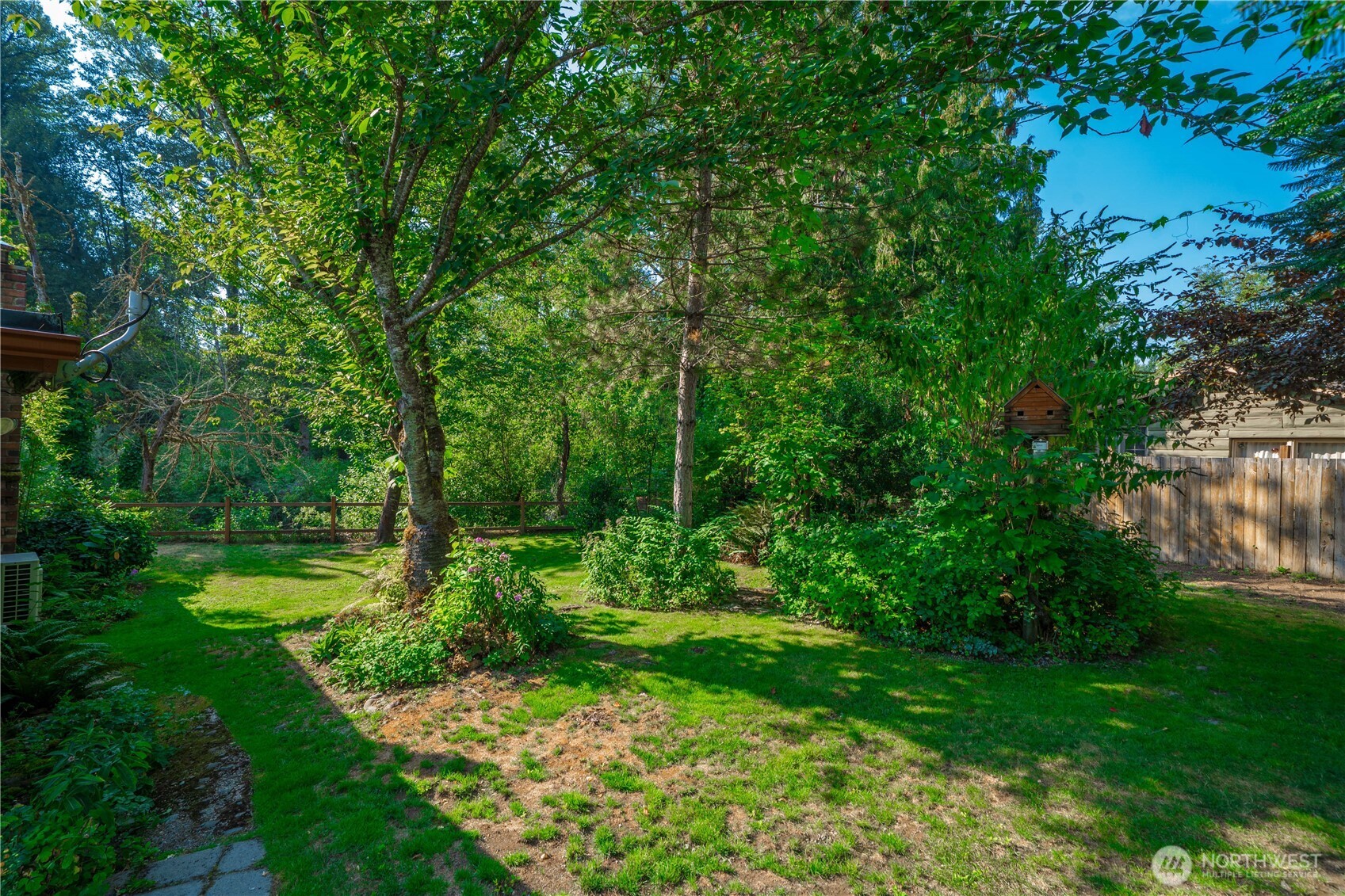 23711 Dorre Don Way SE, Maple Valley, WA 98038