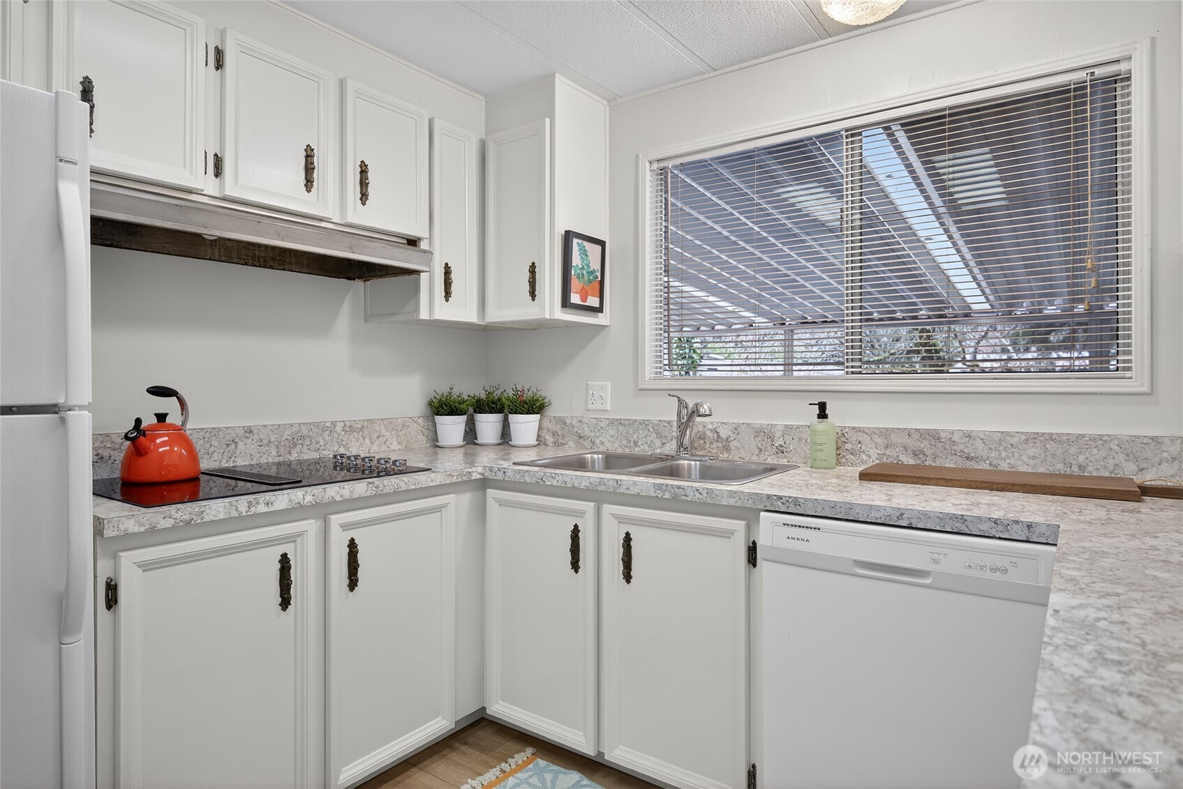 3323 207th Place SE, Bothell, WA 98012