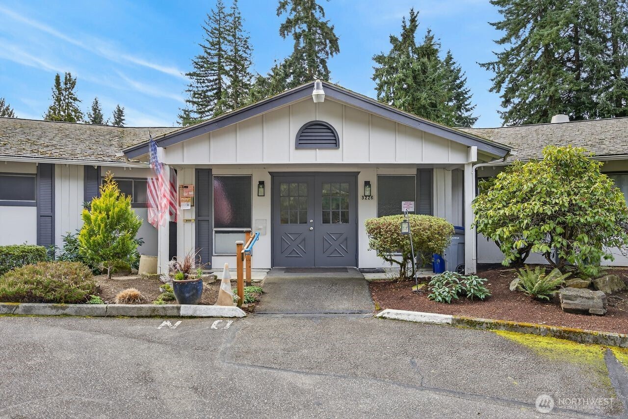 3323 207th Place SE, Bothell, WA 98012