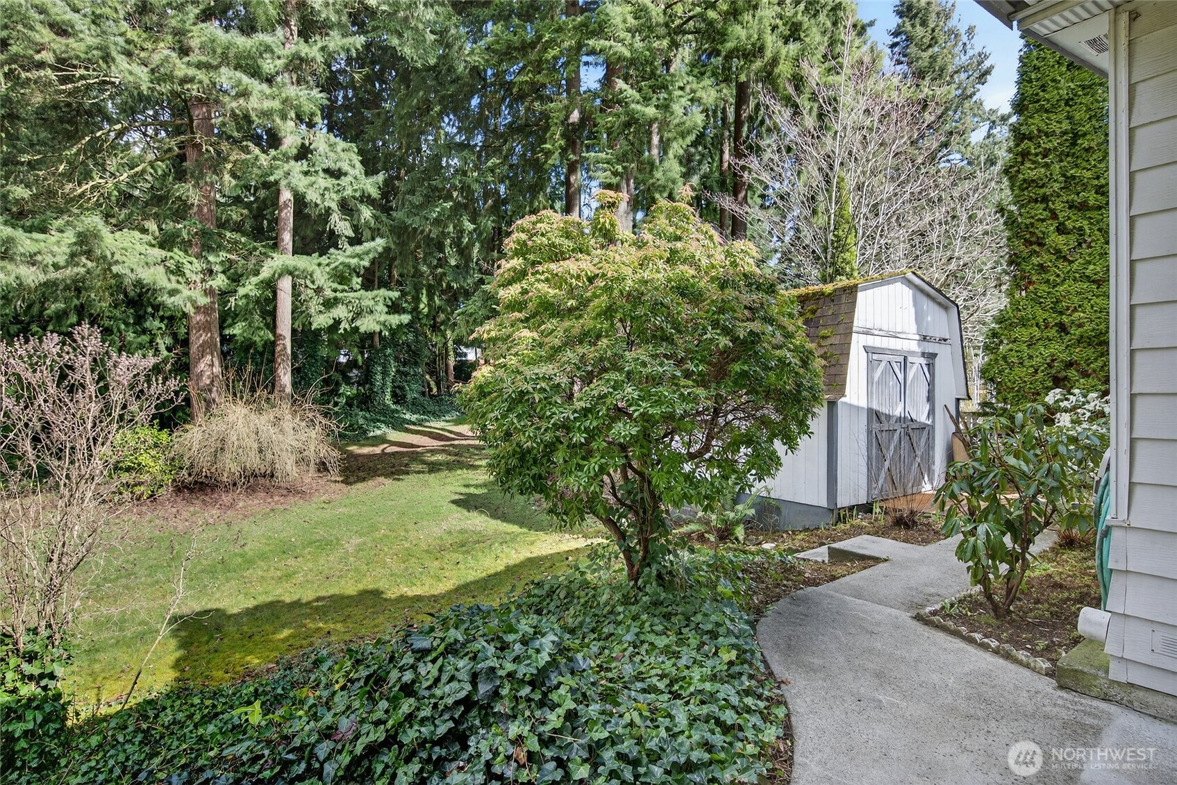 3323 207th Place SE, Bothell, WA 98012