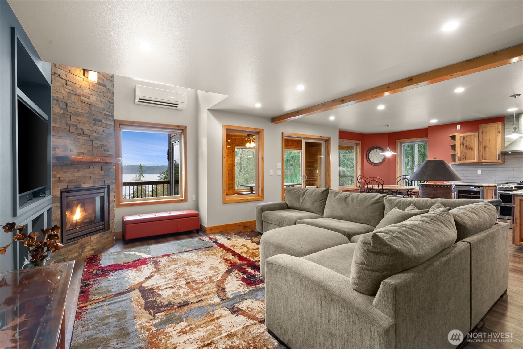 12511 Cole Point Drive , Anderson Island, WA 98303-9691